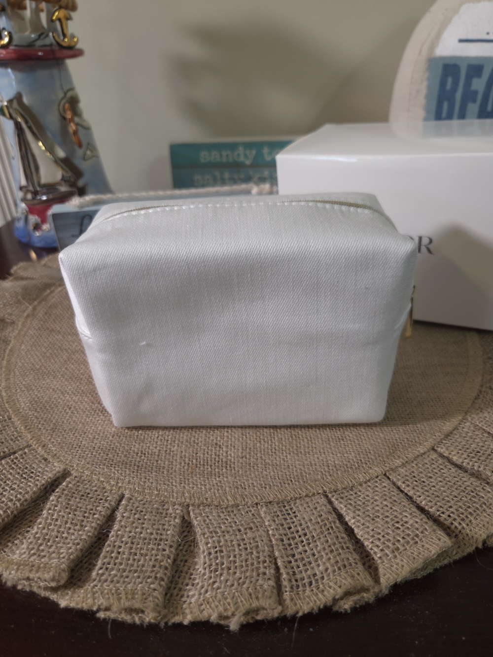 NIB Dior White Gold Embroidered Cosmetic Case - Picture 3 of 5